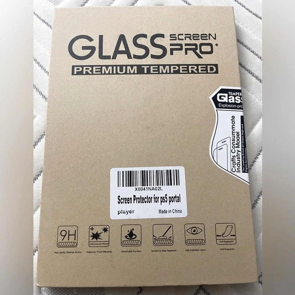 NIB Glass Screen Pro for ps5 portal